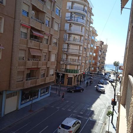 Carla24, Avenida Principal Águilas Exterior foto
